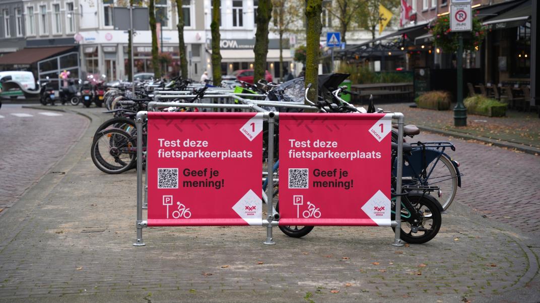 Tijdelijke proef parkeerplaats aan het van Coothplein